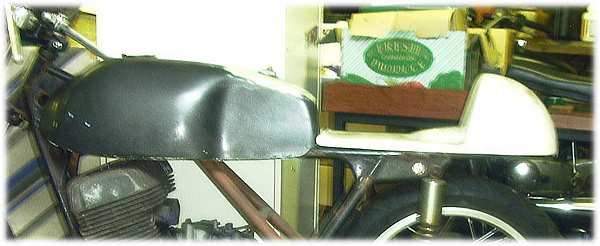 seat2s.jpg (21884 bytes)