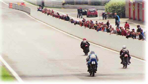 004_7As.jpg (34632 bytes)