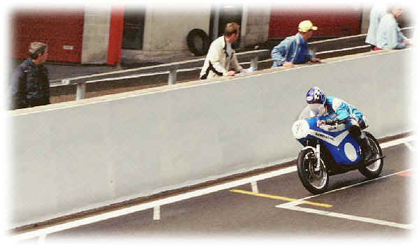 010_13As.JPG (41751 bytes)