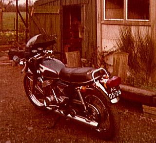 Suzuki_T500.jpg (26961 bytes)